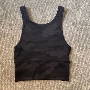 *GENTLY USED* Power Pivot Tank (black camo)- LULULEMON SIZE 4